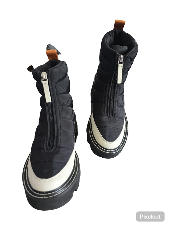 Dolce Vita Shoes - Dolce Vita Helki Women's Black and White Quilted Zip Front Boots | Size 8.5
